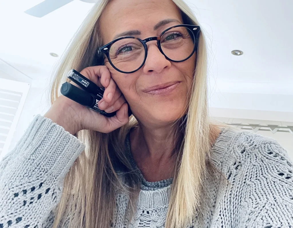 Image of master papermaker Rhonda Sweet, founder of Terra Tag